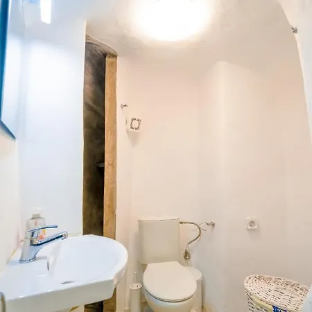 Jessica With Jacuzzi *