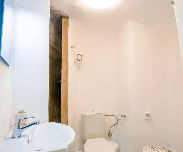 Jessica With Jacuzzi *