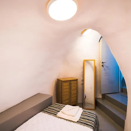 Jessica With Jacuzzi *