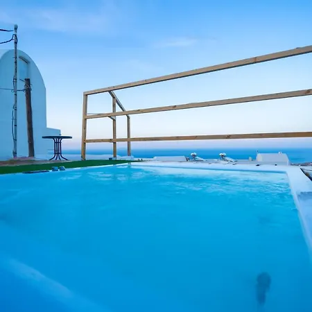 Jessica With Jacuzzi * Fira (Santorini)