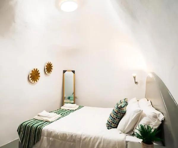 Jessica With Jacuzzi *